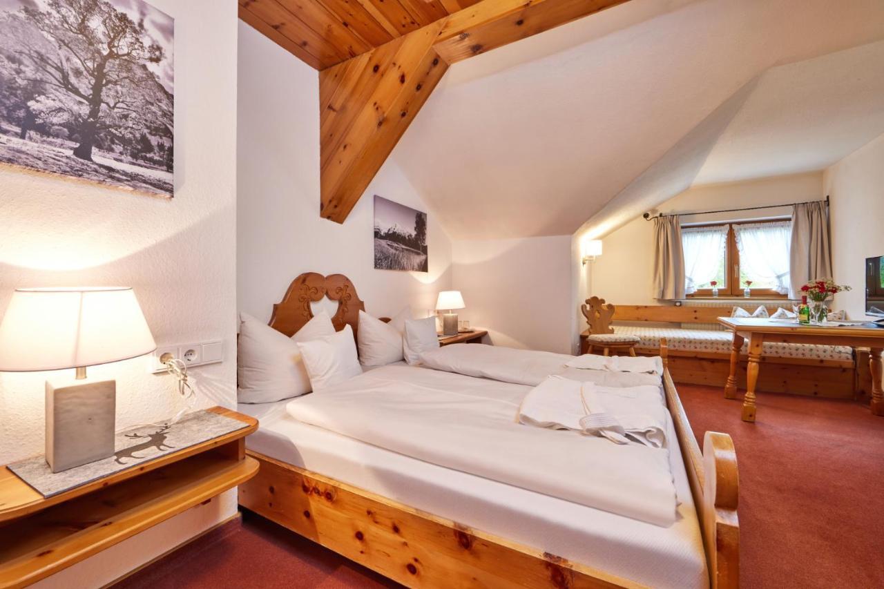 Gaestehaus Sonnenheim Mittenwald Exterior photo