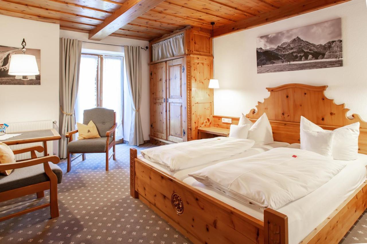 Gaestehaus Sonnenheim Mittenwald Exterior photo